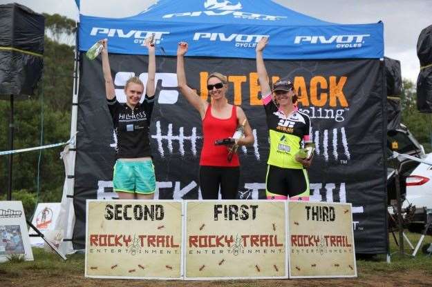 Podium 6+6H Solo Female Elites (l-r): Linda Stahlgren Bouveng, Ange Delamont, Nardeen Hayden