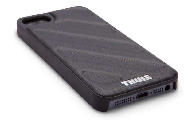 Thule-Gauntlet-iPhone-Case-(Hero)