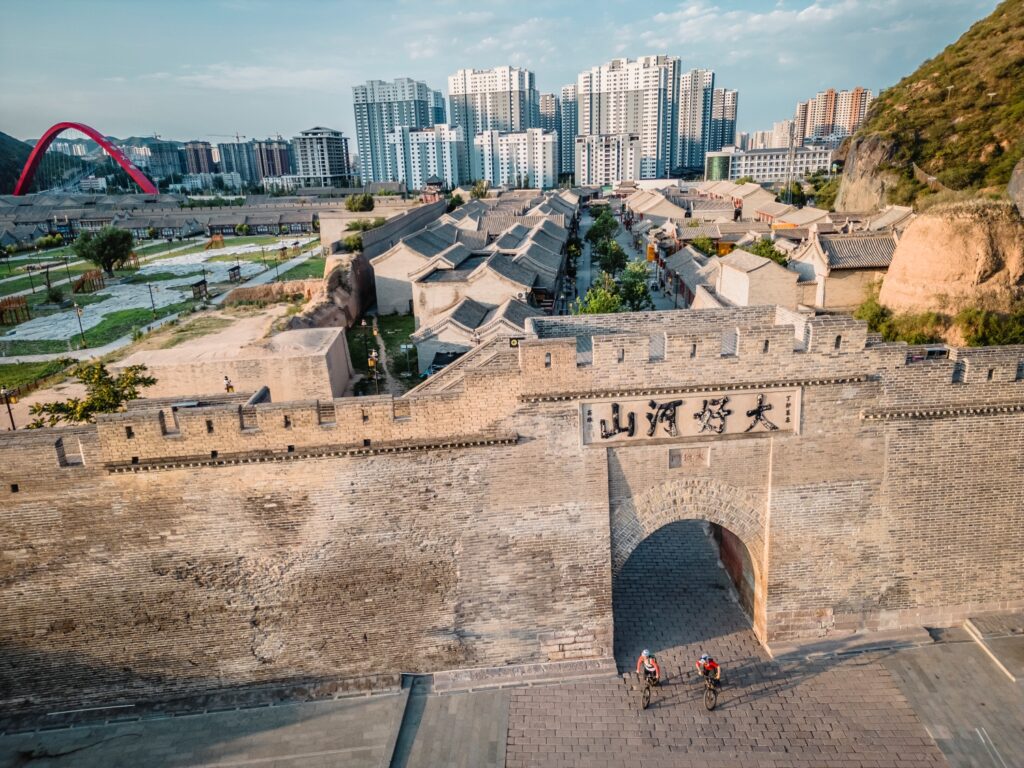 Beyond the great wall. Mountain biking in china with Martin Bissig AMBmag