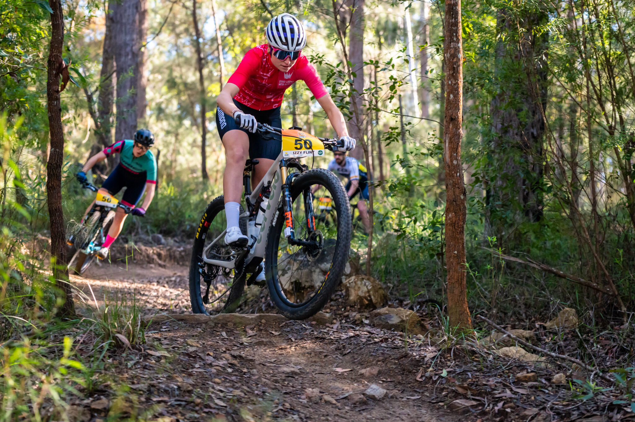 Izzy Flint leading Ella Menigoz at Sunny 80