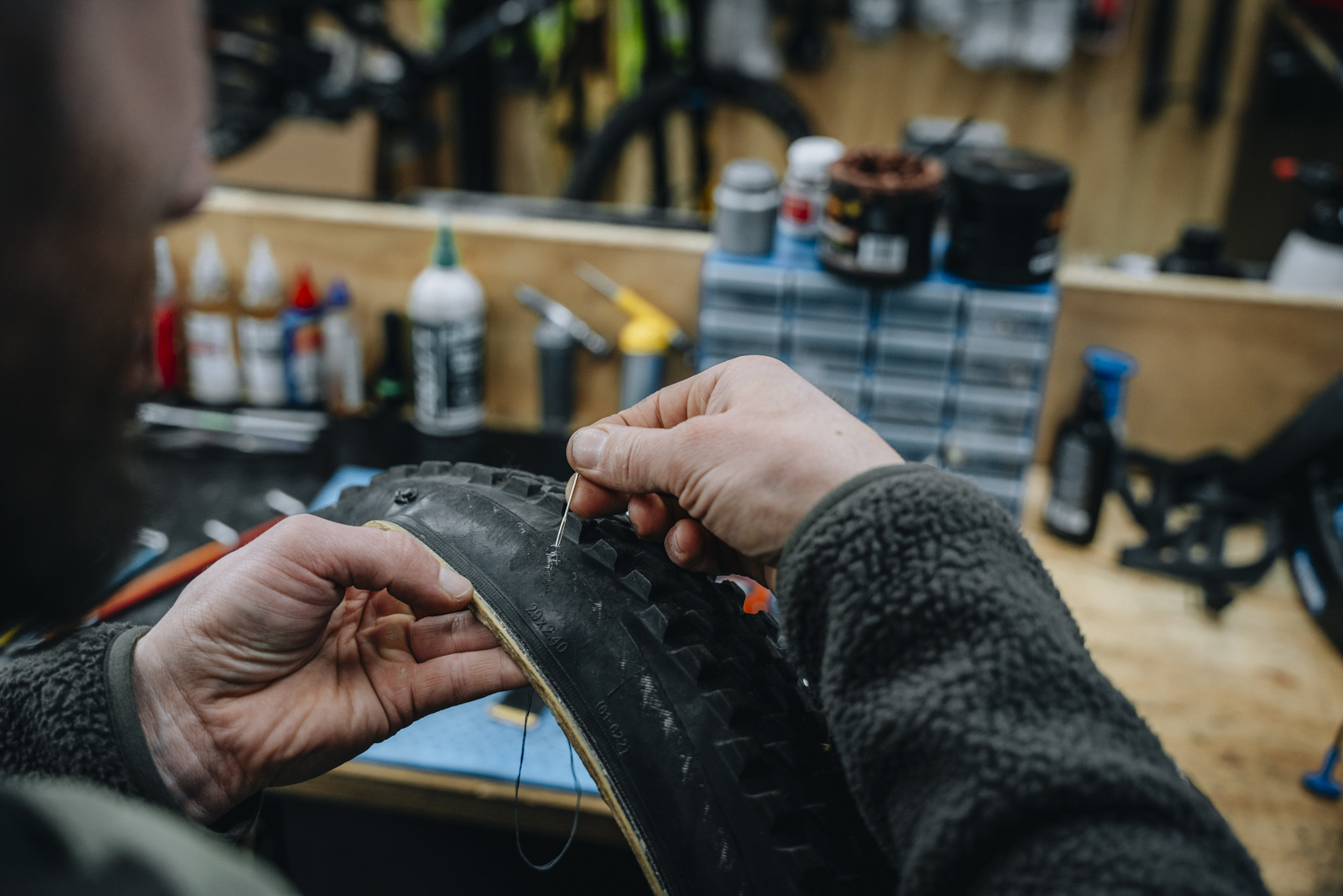 repair a damaged tubeless tyre