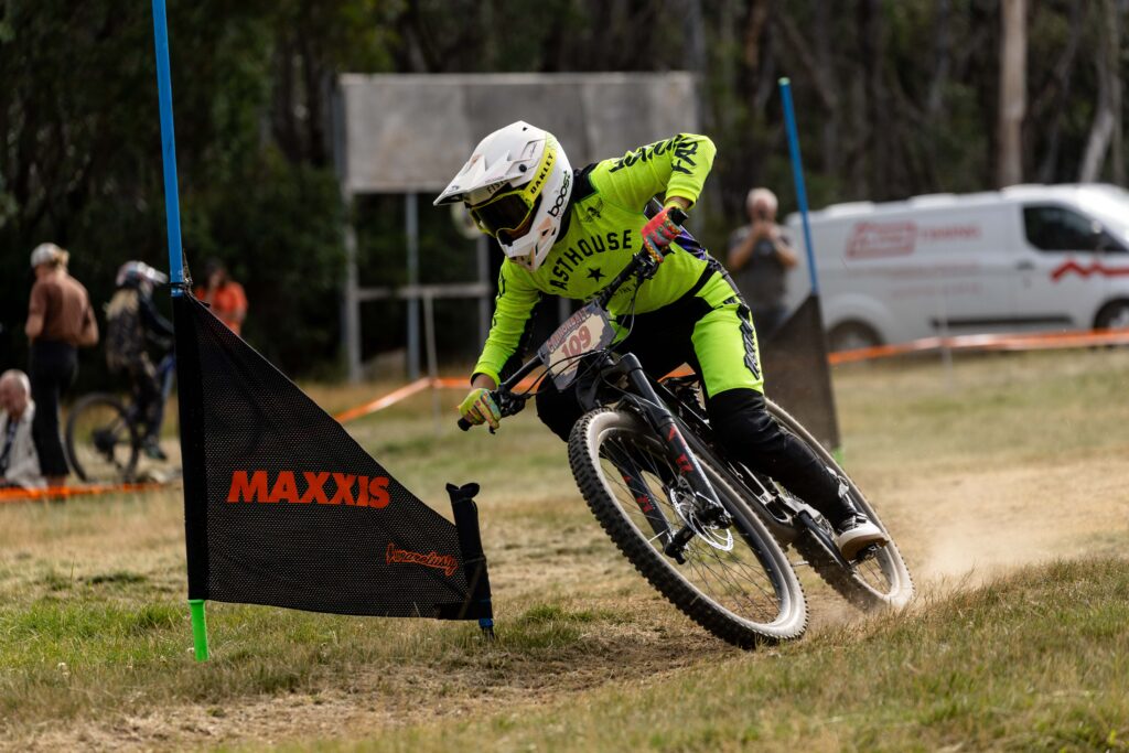 Caroline Buchanan wins Maxxis Dual Slalom at Cannonball Festival 2025